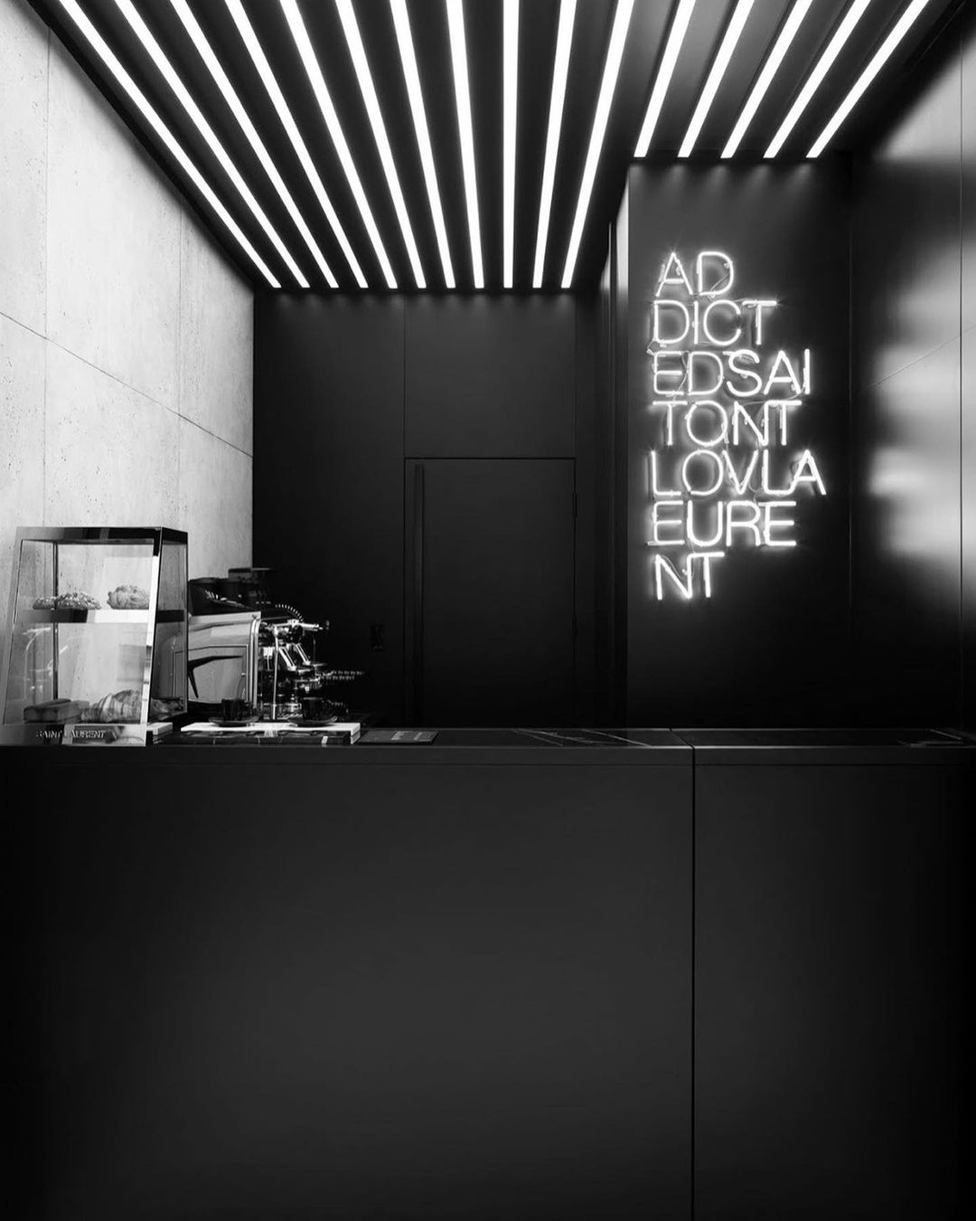 café mode, Saint Laurent